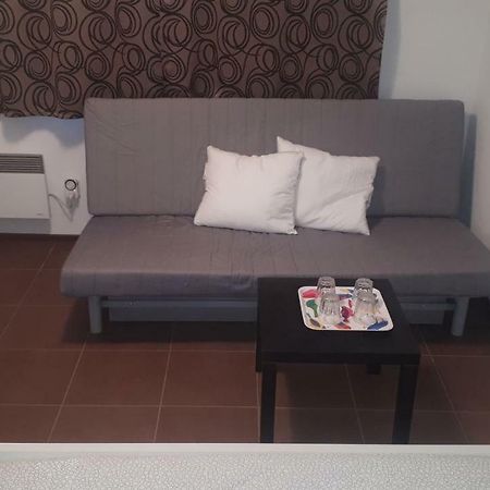 ברטיסלאבה Apartman - Sukromie V Meste מראה חיצוני תמונה